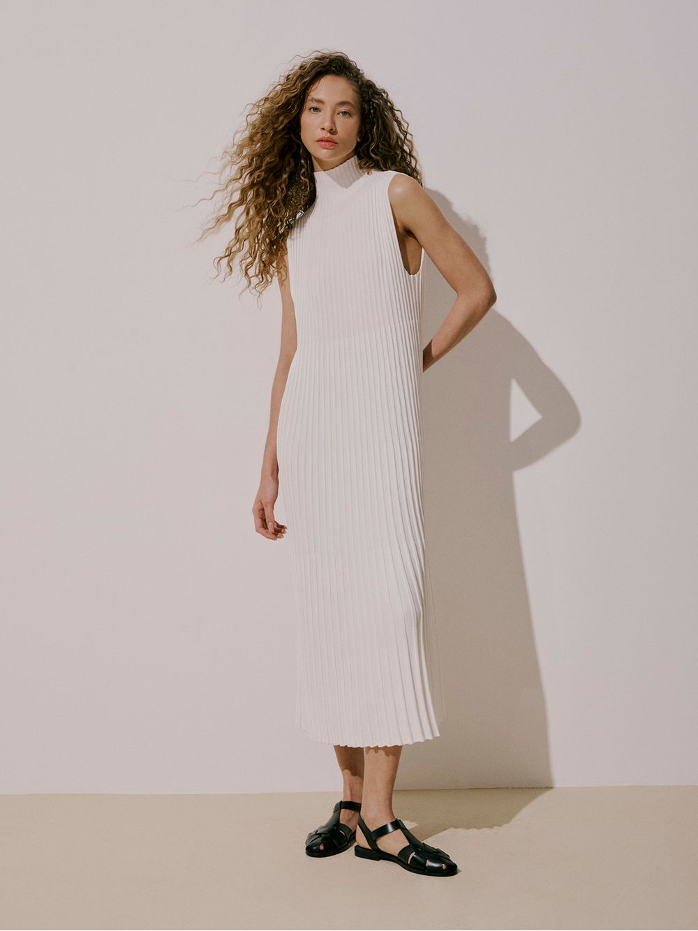 Anselmi — Vestido Plissado Gola Alta Off White