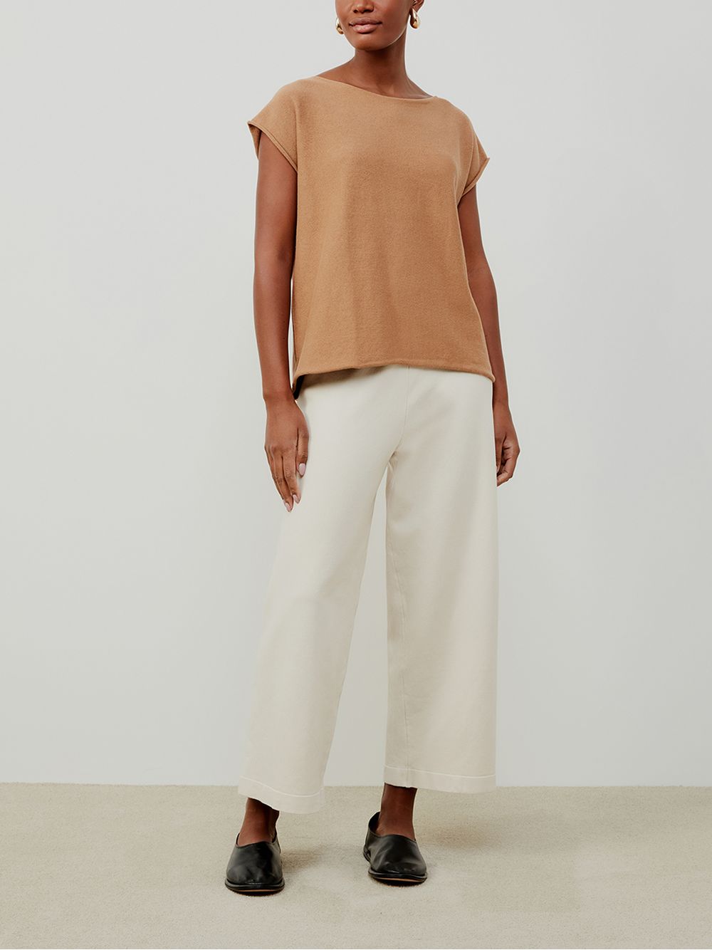 Anselmi — Blusa Ampla Decote Canoa Camelo