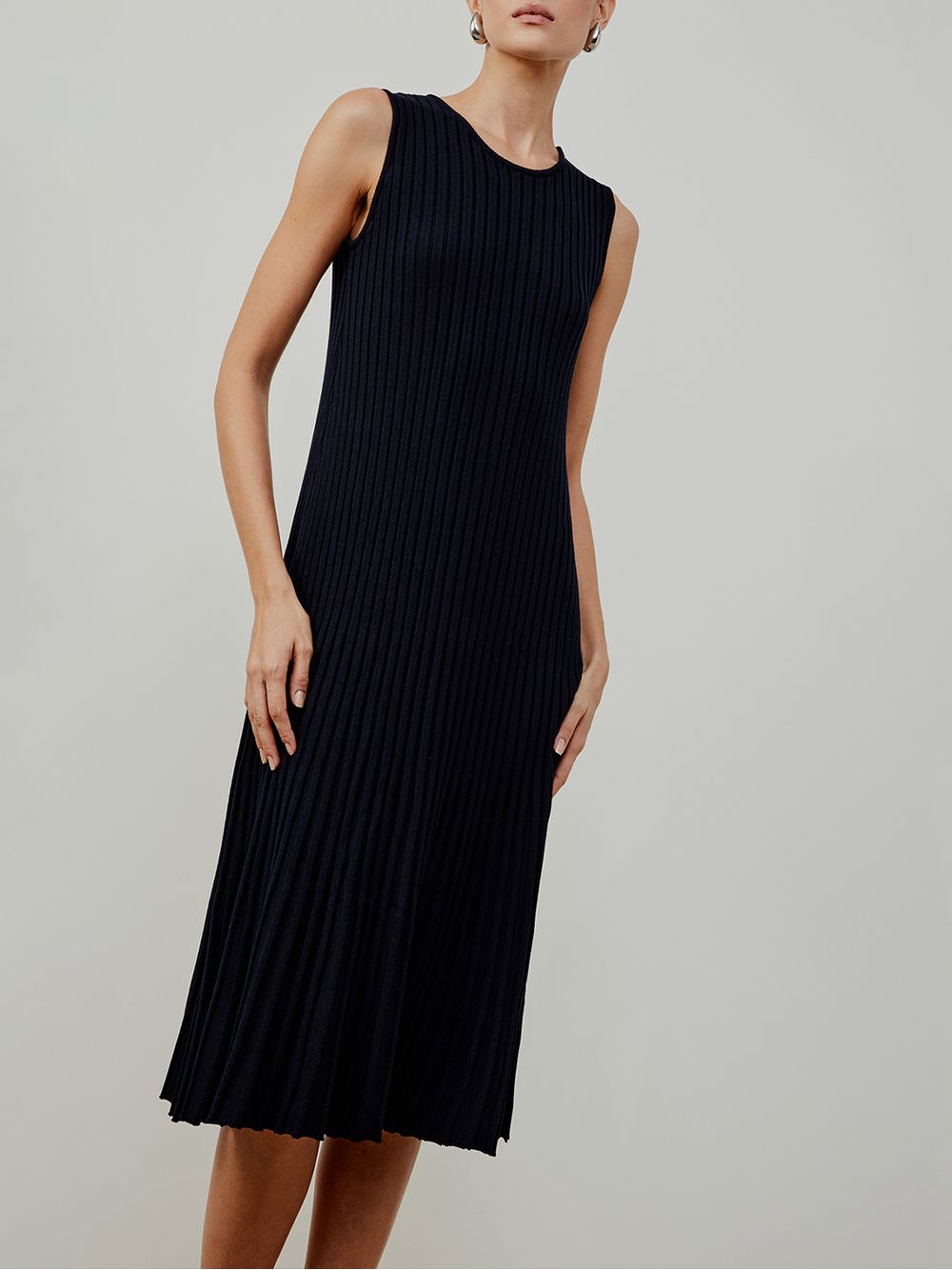 Anselmi — Vestido Midi Plissado Azul Meia Noite