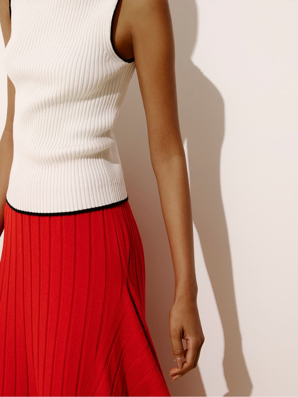 Anselmi — Blusa Minimal Contraste Off White