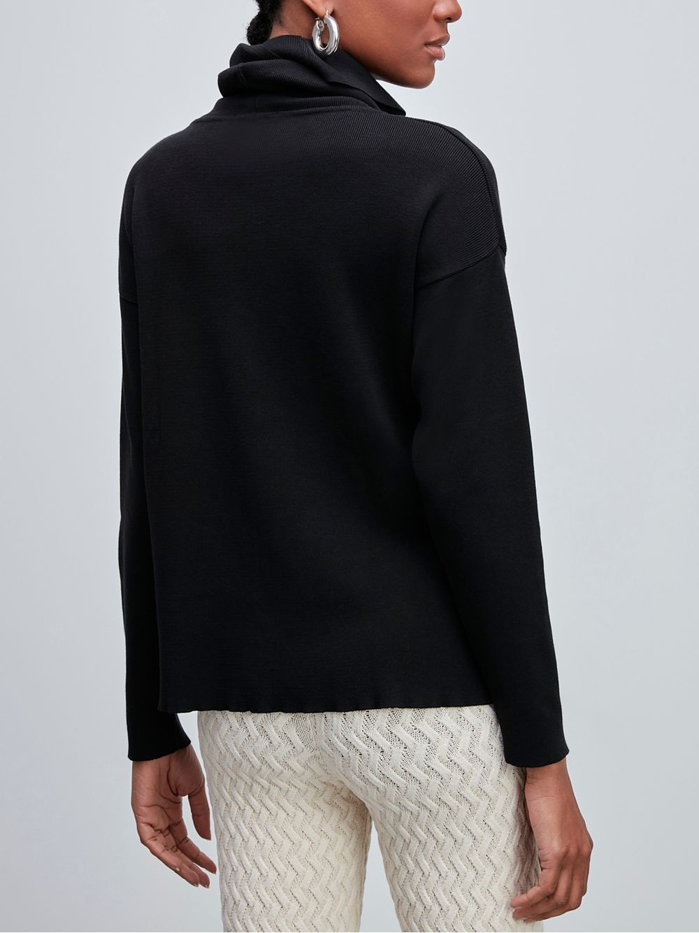 Anselmi — Blusa Gola Alta Cava Reta Preto