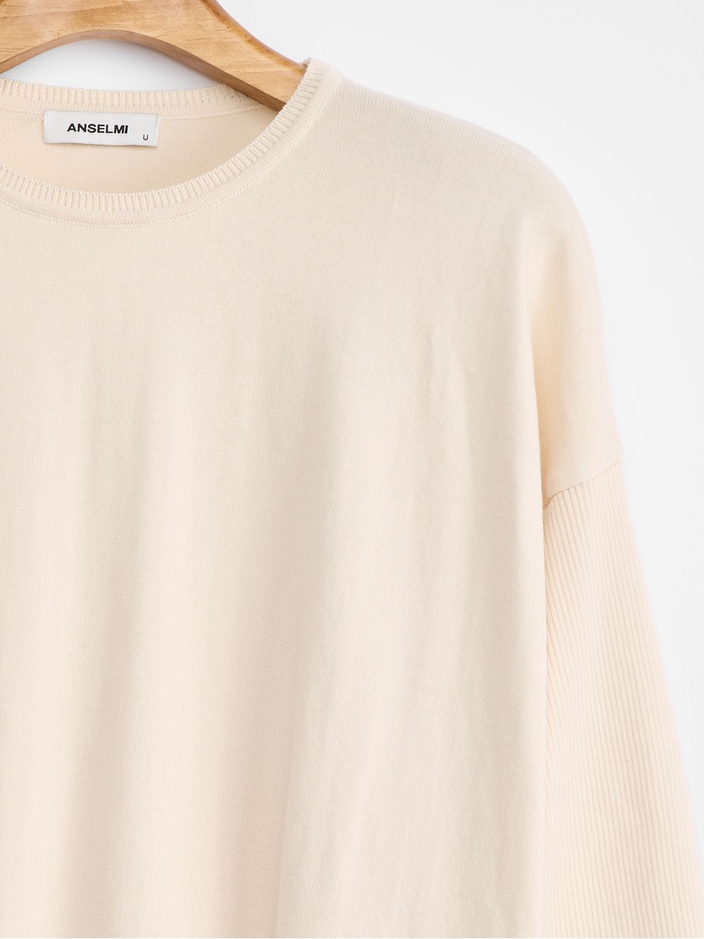 Anselmi — Blusa Básica Ampla Cru