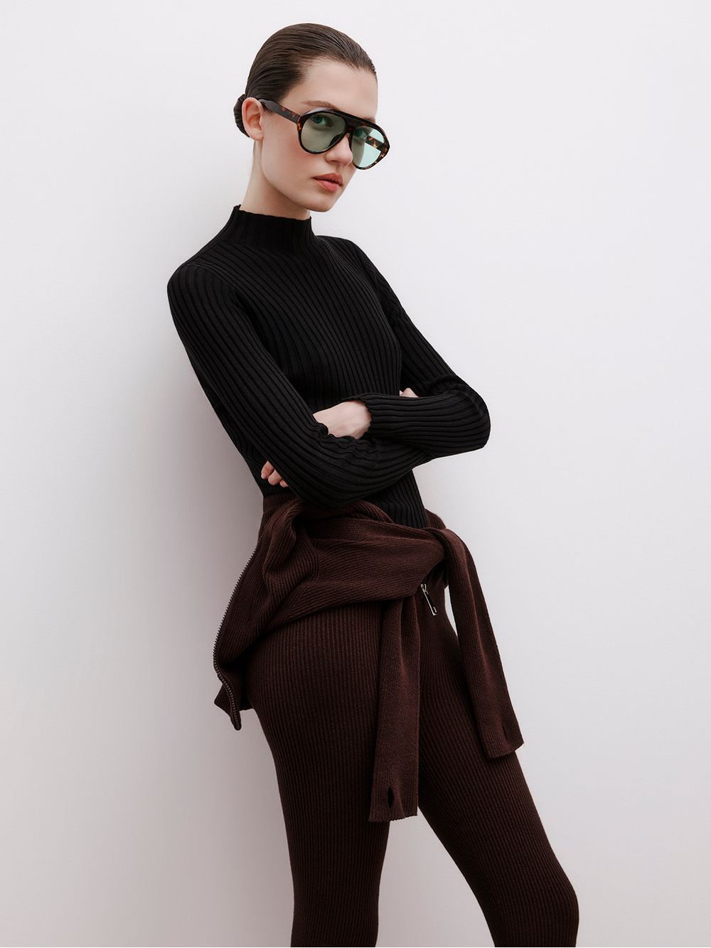 Anselmi — Blusa Canelada Gola Chaminé Preto