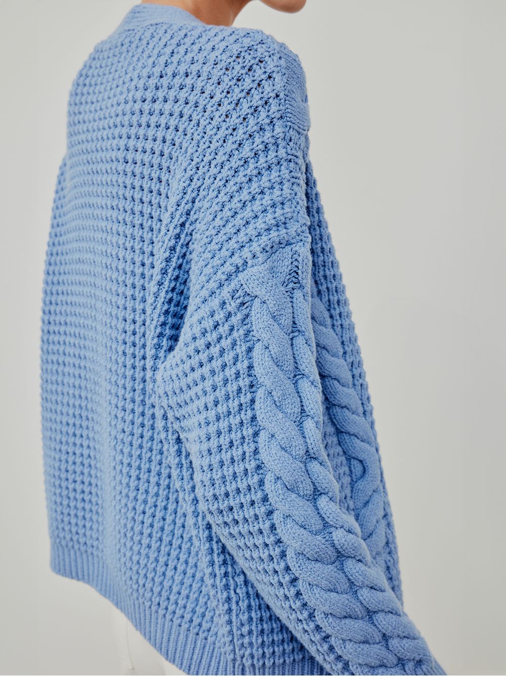 Anselmi — Casaco Tramas Artesanais Azul Porcelana