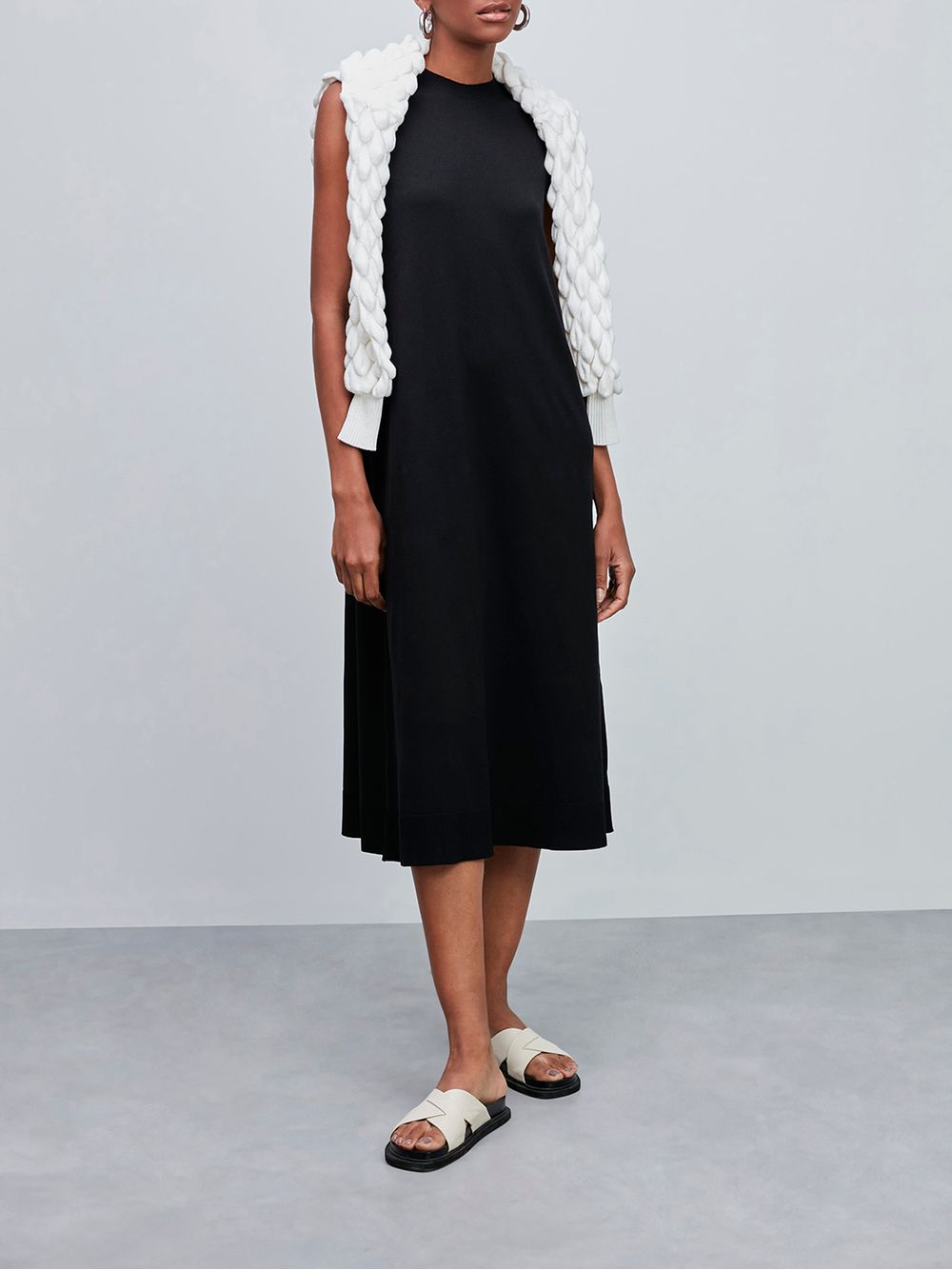 Anselmi — Vestido Midi Sem Mangas Preto