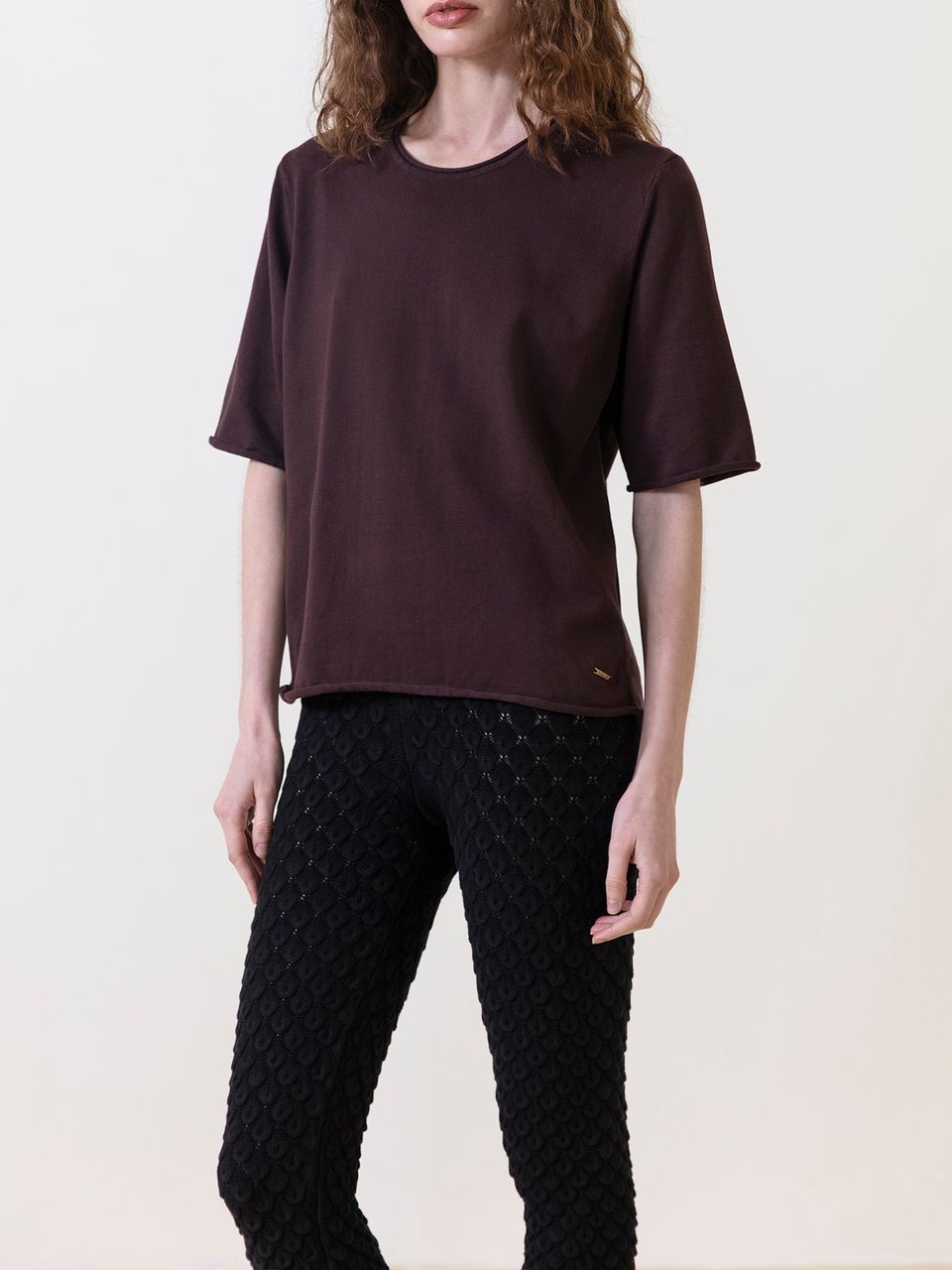 Blusa Básica Manga Rolinho Chocolate