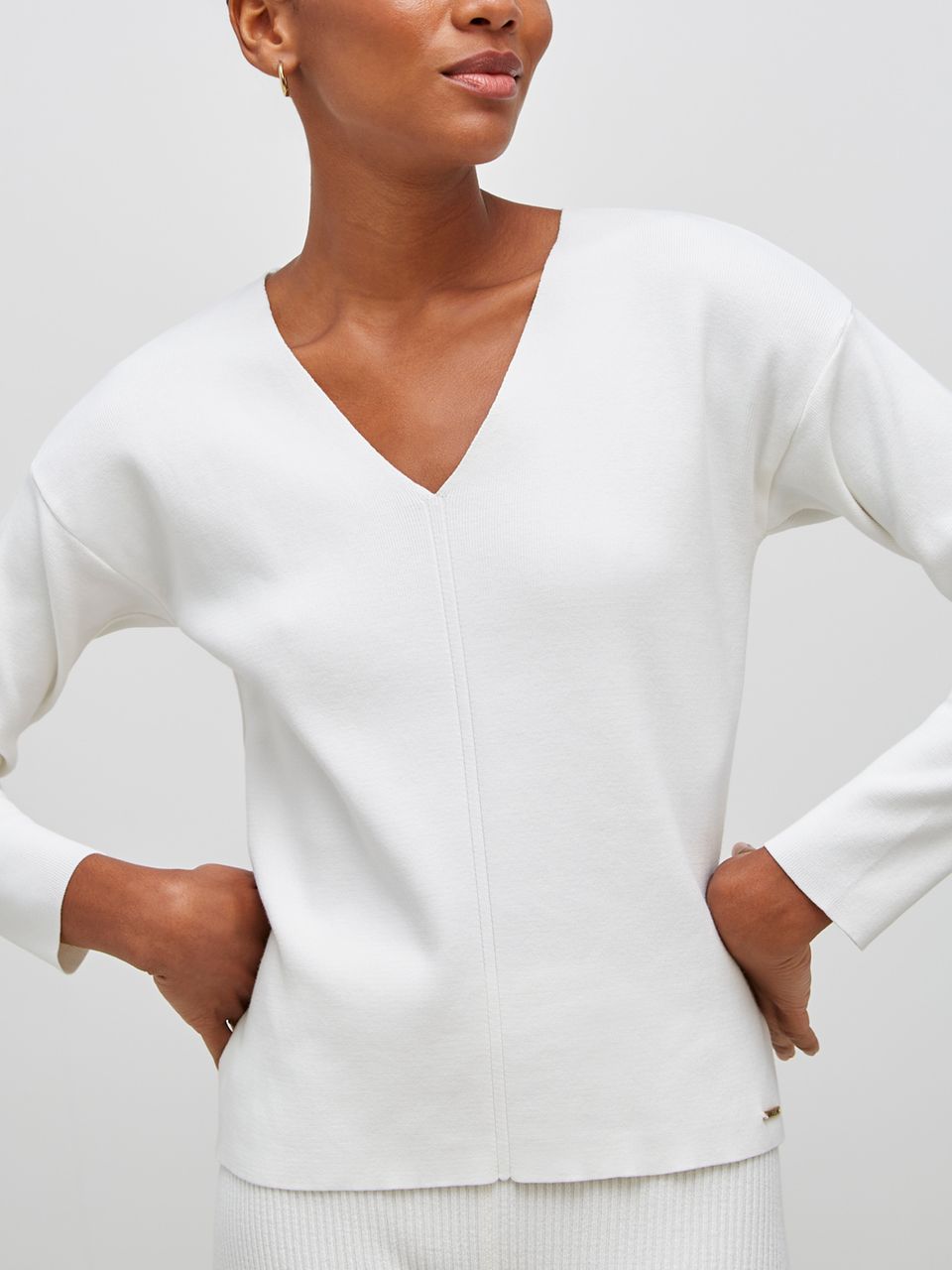Blusa Ampla de Tricô com Decote V Off White