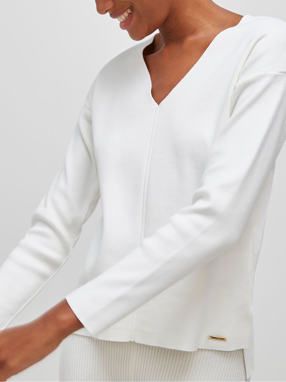 Anselmi — Blusa Minimal em Decote V Off White