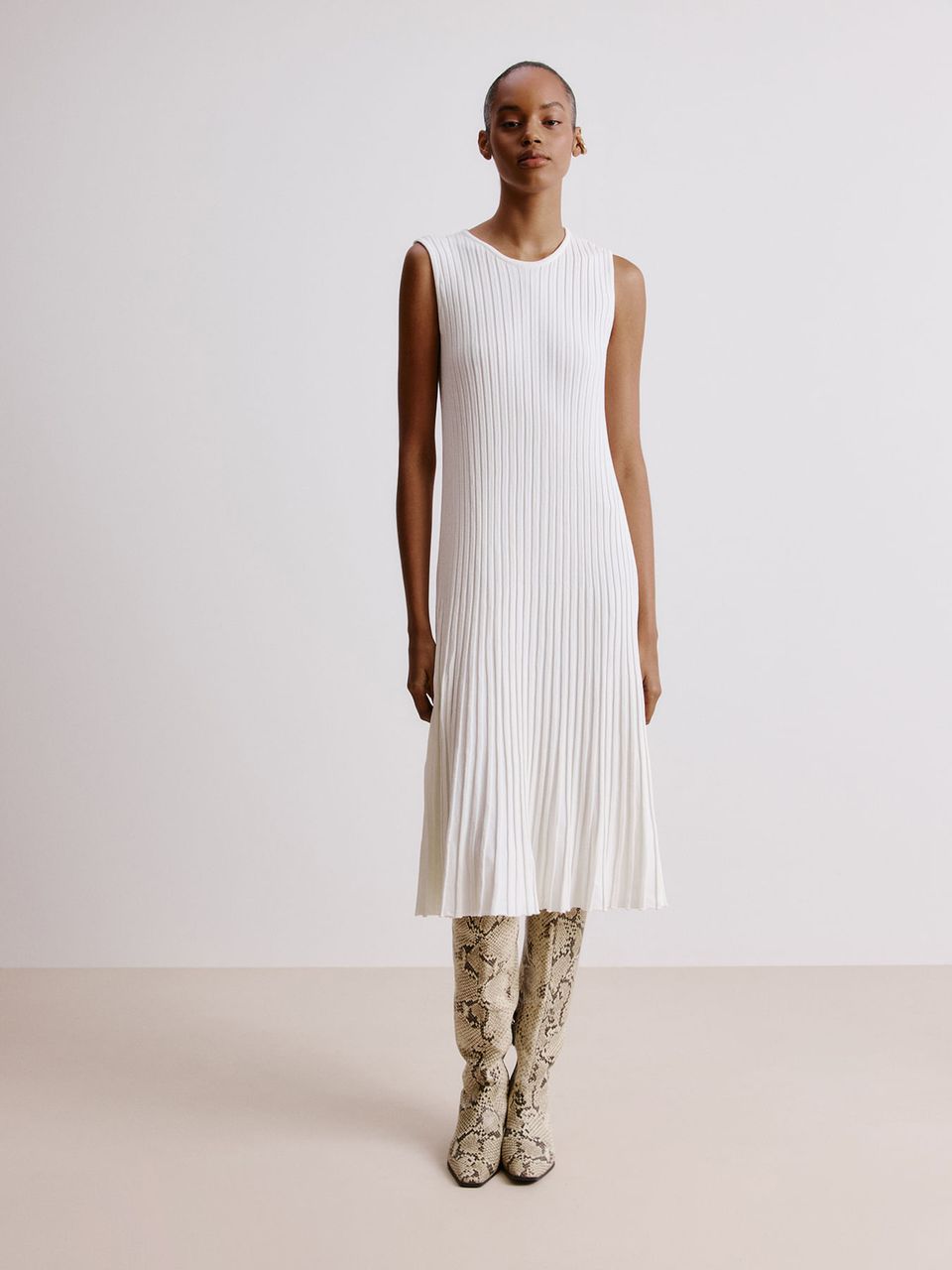 Vestido Midi Plissado Off White