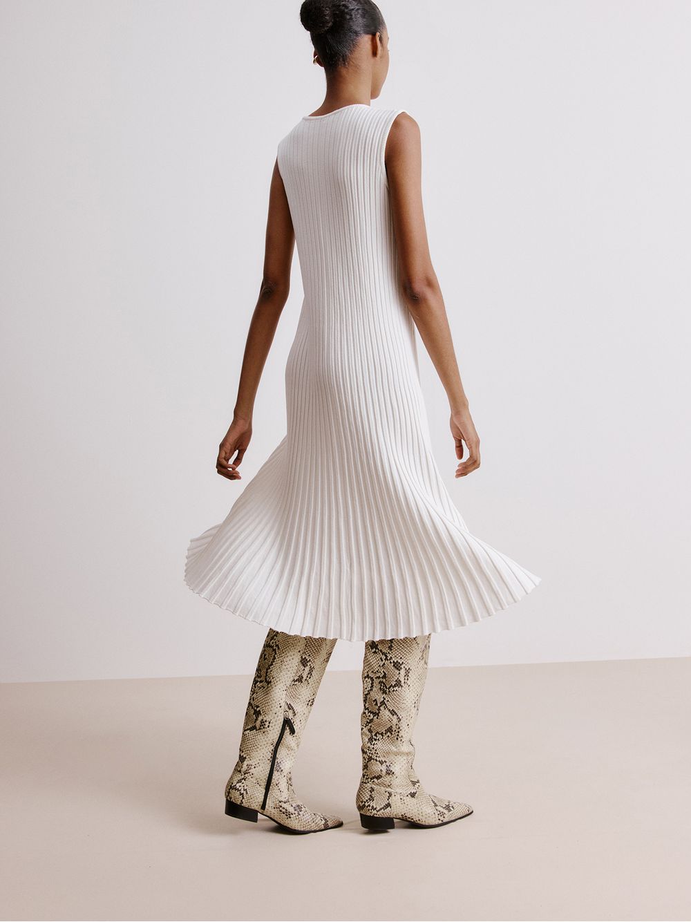 Anselmi — Vestido Midi Plissado Off White