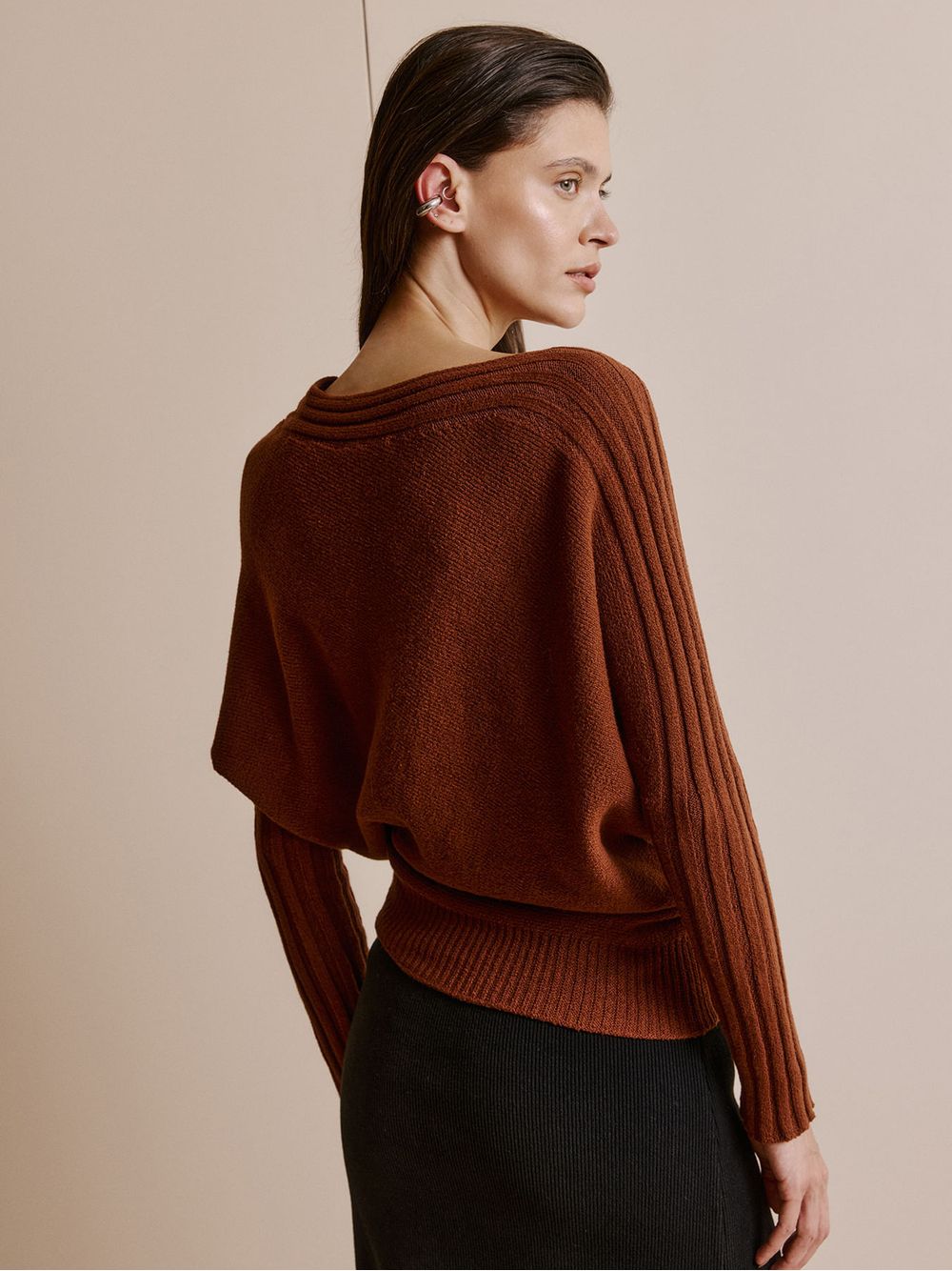 Anselmi — Blusa Assimétrica Linea Camurça
