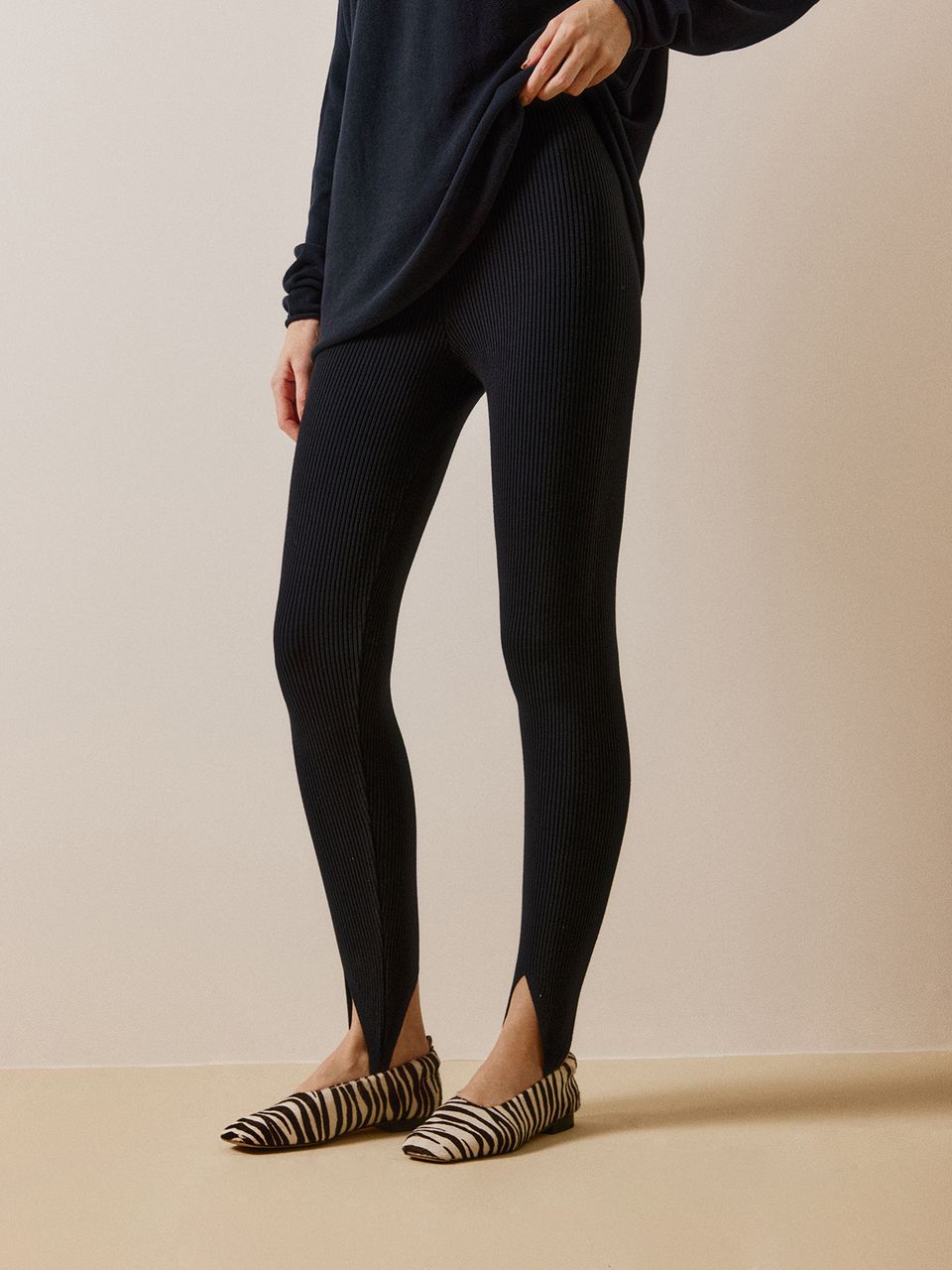 Calça Fuseau Canelada Azul Meia Noite