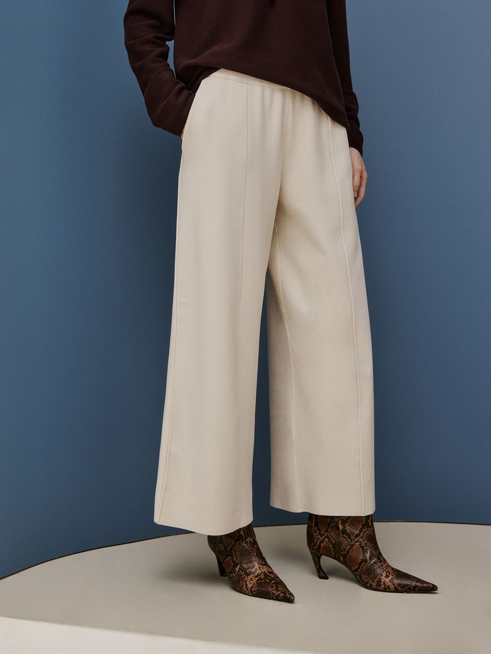 Calça de Tricô em Modal com Canelado Cru