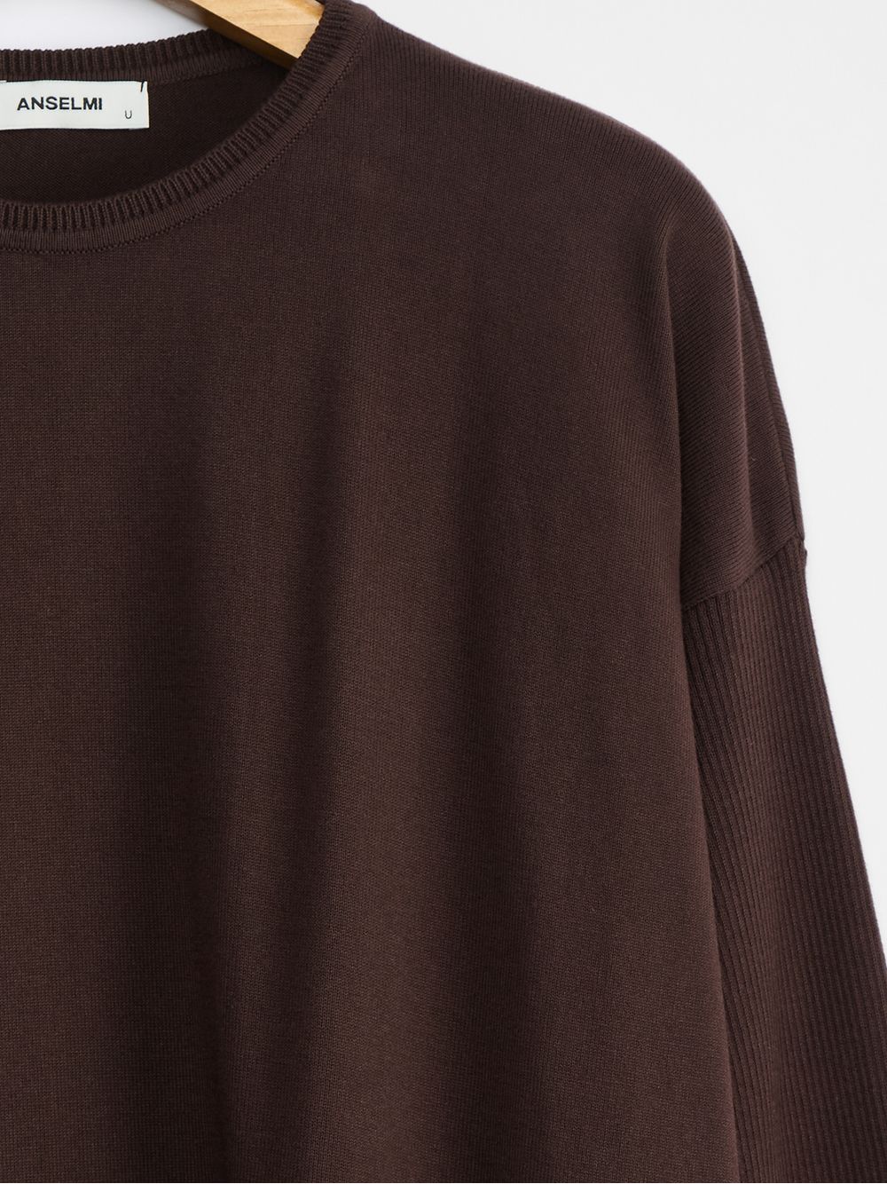Anselmi — Blusa Básica Ampla Chocolate