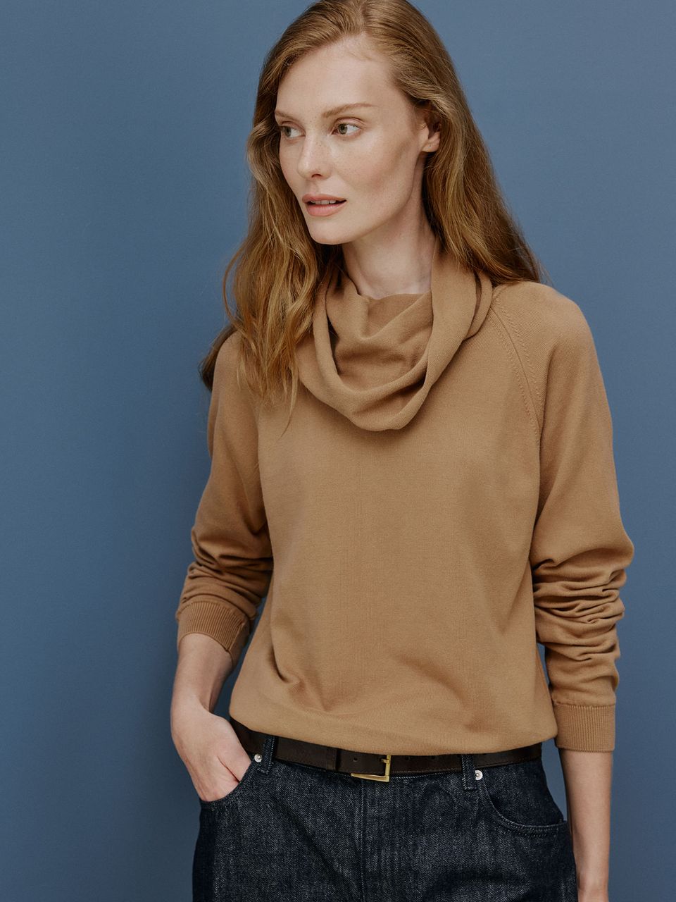 Blusa Básica com Gola Alta Camelo