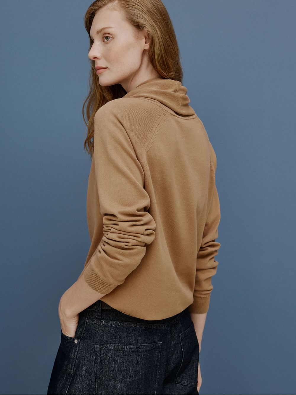 Anselmi — Blusa Básica com Gola Alta Camelo