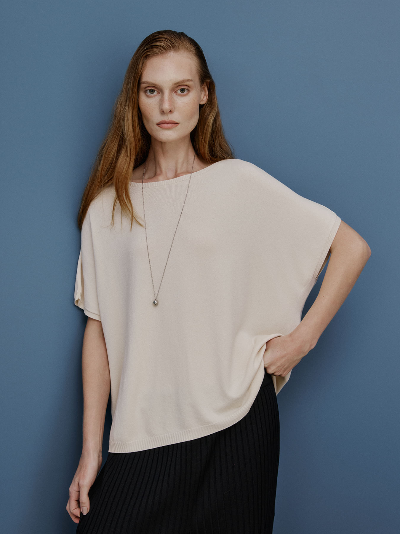 T-Shirt Ampla Decote Canoa Cru — Anselmi