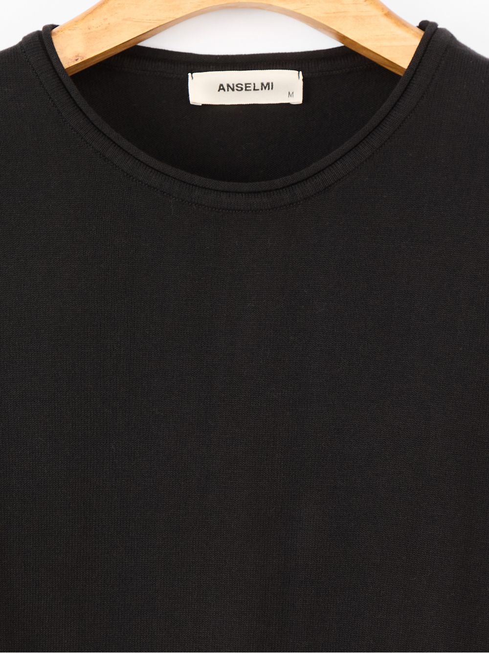 Anselmi — Blusa Básica Manga Rolinho Preto