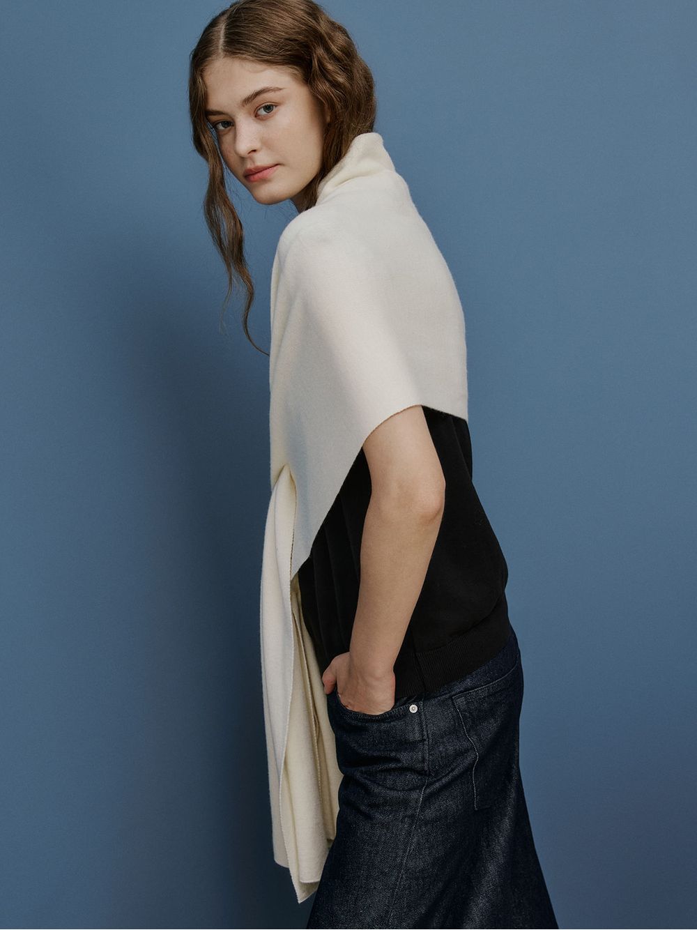 Anselmi — Capa Feminina Cru