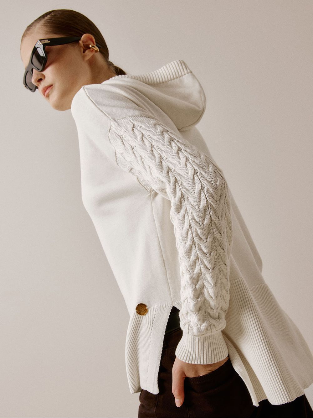 Anselmi — Pull Esportivo com Capuz Off White