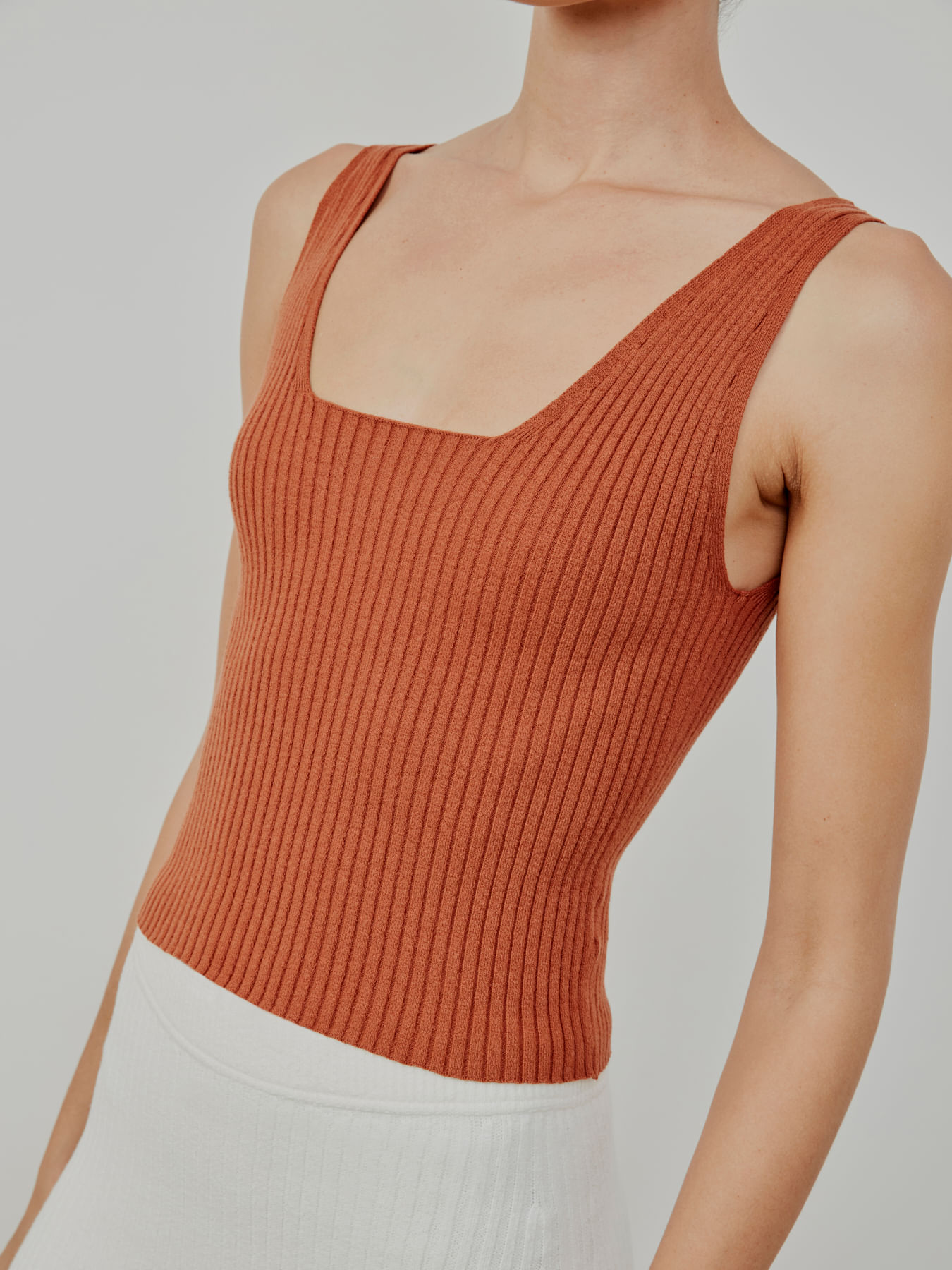 Top Cropped Decote Quadrado Canela — Anselmi