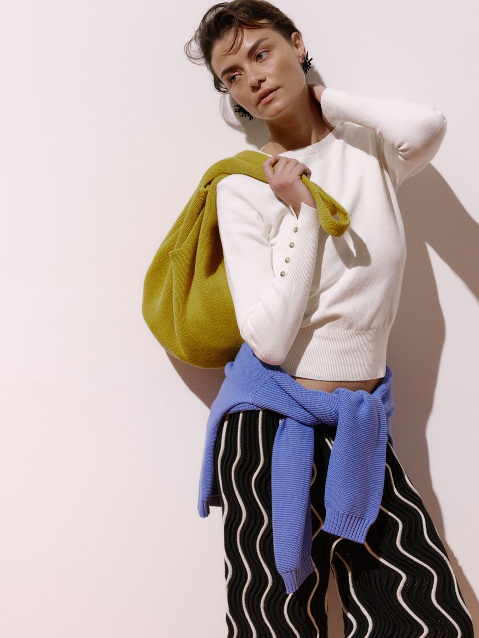 Blusa de Tricô 3d com Detalhe em Botões No Punho Off White