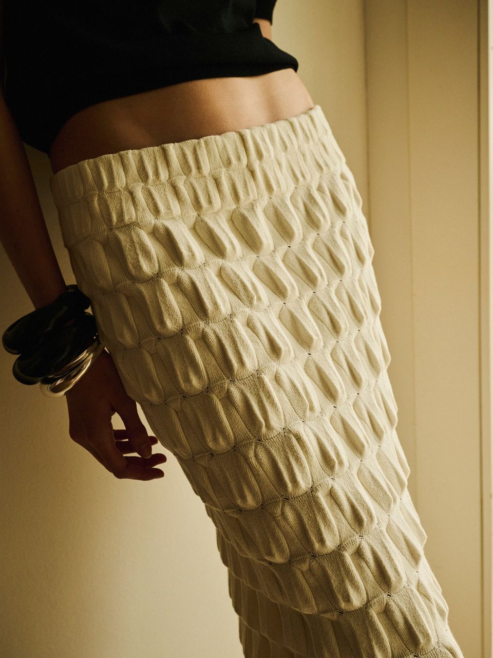 Saia Midi de Tricô com Relevo Origami Off White