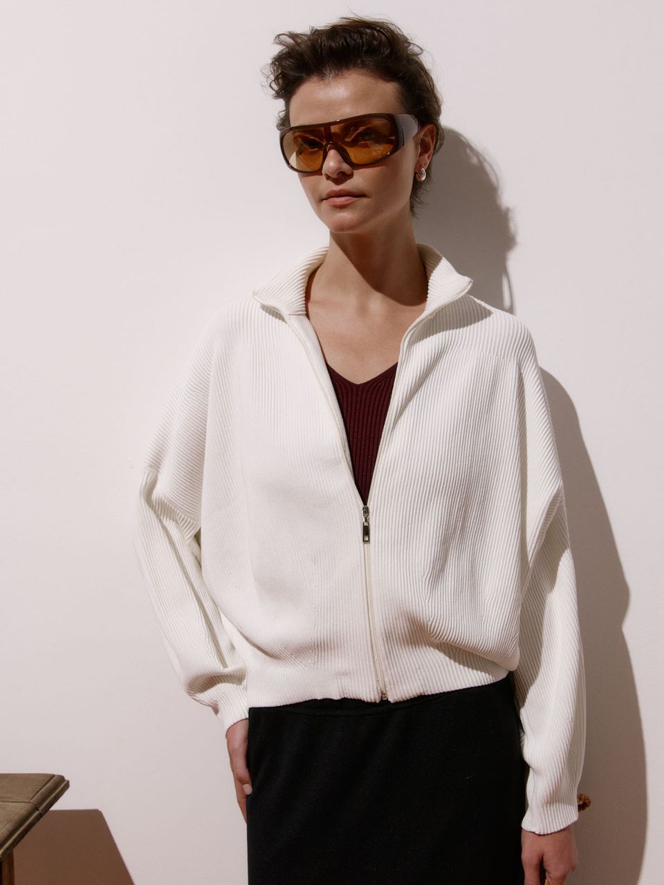 Jaqueta Curta de Tricô com Manga Morcego Off White